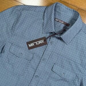 MR TURK *NWT* Short Sleeve Button Up Shirt Geometric‎ Print Blue Size SMALL